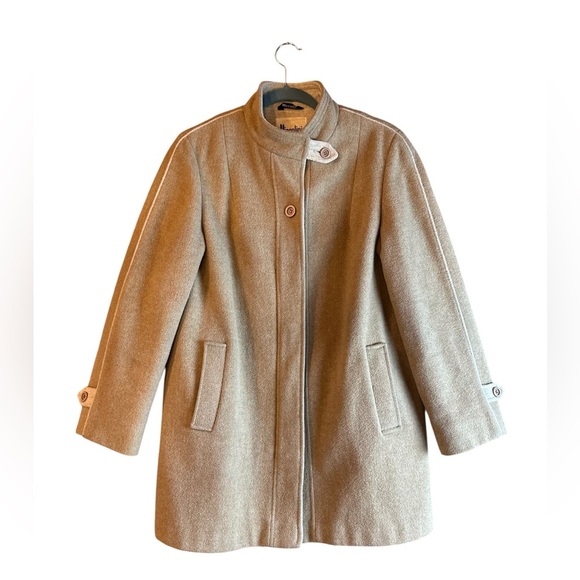 VINTAGE Italian coat, medium - Picture 6 of 12